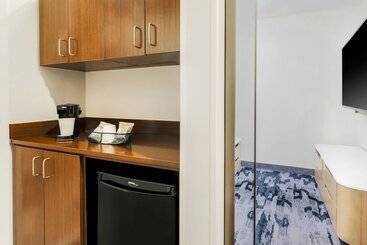 هتل Fairfield Inn And Suites By Marriott San Jose Airport