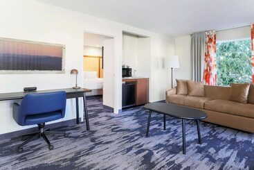 هتل Fairfield Inn And Suites By Marriott San Jose Airport