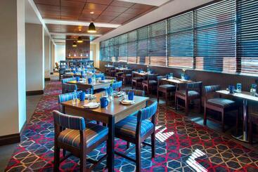 هتل Four Points By Sheraton Charleston