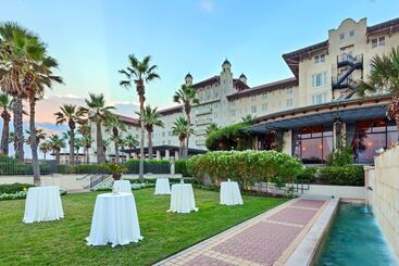 هتل Grand Galvez Resort, Autograph Collection