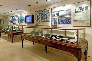 هتل Grand Galvez Resort, Autograph Collection