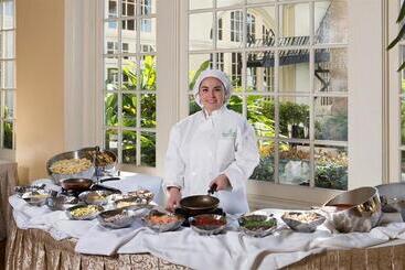هتل Grand Galvez Resort, Autograph Collection