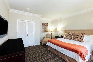 هتل Grand Galvez Resort, Autograph Collection