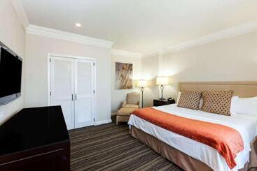 هتل Grand Galvez Resort, Autograph Collection