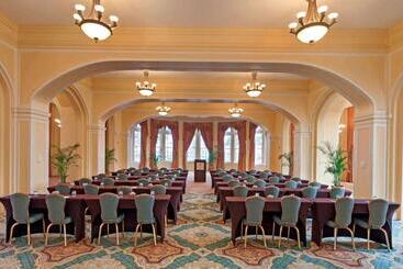 هتل Grand Galvez Resort, Autograph Collection