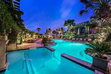 هتل Grand Galvez Resort, Autograph Collection