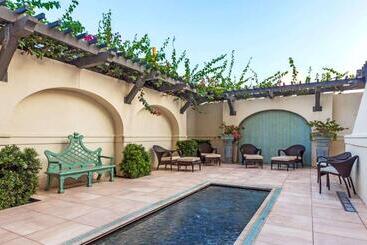 هتل Grand Galvez Resort, Autograph Collection