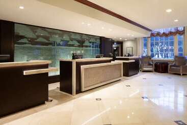 هتل Hilton Fort Worth