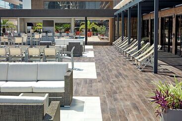 هتل Hilton Houston Plaza/medical Center
