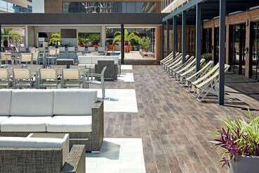 هتل Hilton Houston Plaza/medical Center