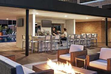 هتل Hilton Houston Plaza/medical Center