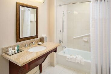 هتل Hilton Providence