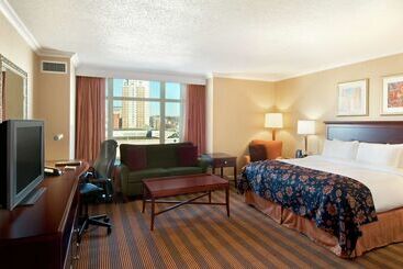 هتل Hilton Providence
