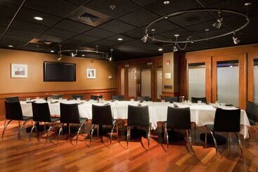 هتل Hilton Providence