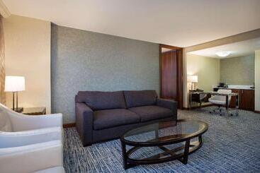 هتل Hilton Tampa Downtown