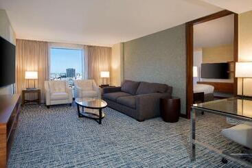 هتل Hilton Tampa Downtown