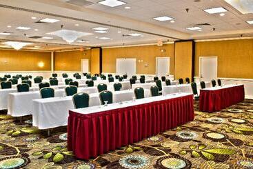 هتل Holiday Inn Arlington At Ballston, An Ihg