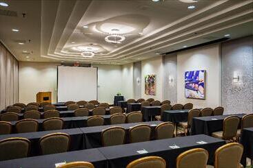 هتل Holiday Inn Austin  Town Lake, An Ihg