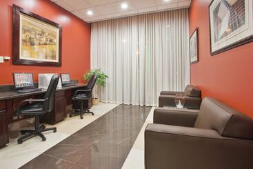 هتل Holiday Inn Binghamton Downtown Hawley Street, An Ihg