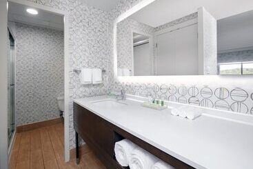 هتل Holiday Inn Binghamton Downtown Hawley Street, An Ihg