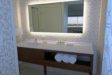 هتل Holiday Inn Binghamton Downtown Hawley Street, An Ihg