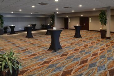هتل Holiday Inn Canton Belden Village, An Ihg