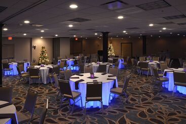 هتل Holiday Inn Canton Belden Village, An Ihg
