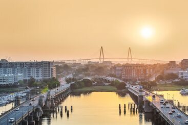 هتل Holiday Inn Charleston Riverview, An Ihg
