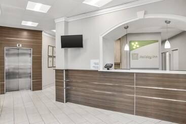 هتل Holiday Inn Charleston Riverview, An Ihg