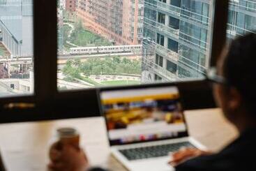 هتل Holiday Inn Chicago Dwtn   The Mart By Ihg