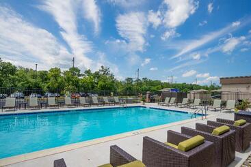 هتل Holiday Inn Express & Suites Ft. Washington   Philadelphia, An Ihg