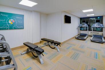 هتل Holiday Inn Express & Suites Ft. Washington   Philadelphia, An Ihg