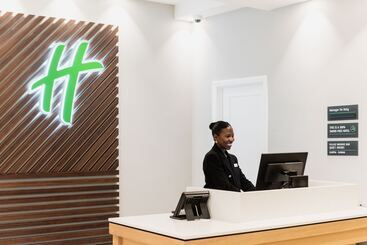 هتل Holiday Inn Newark International Airport