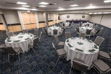 هتل Holiday Inn Raleigh Downtown, An Ihg
