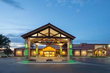 هتل Holiday Inn Riverton Convention Center, An Ihg