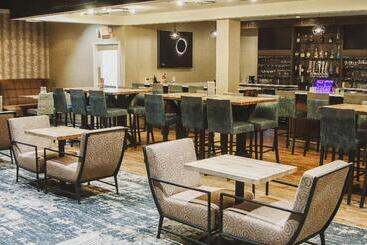 هتل Holiday Inn Riverton Convention Center, An Ihg