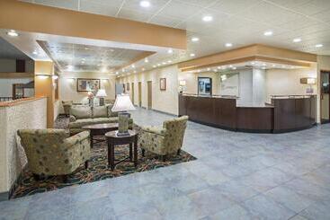 هتل Holiday Inn Riverton Convention Center, An Ihg