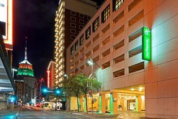 هتل Holiday Inn San Antonio Riverwalk, An Ihg