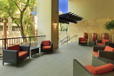هتل Holiday Inn San Antonio Riverwalk, An Ihg