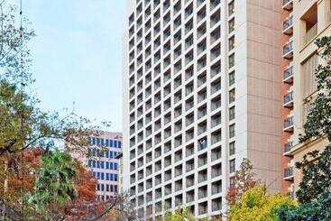 هتل Holiday Inn San Antonio Riverwalk, An Ihg