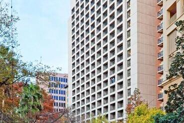 هتل Holiday Inn San Antonio Riverwalk, An Ihg