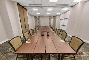 هتل Holiday Inn San Antonio Riverwalk, An Ihg