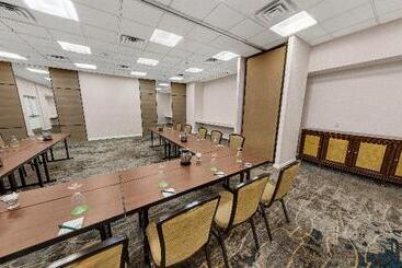 هتل Holiday Inn San Antonio Riverwalk, An Ihg