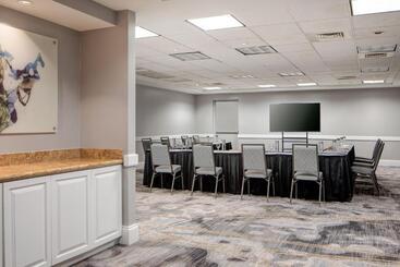هتل Houston Marriott South At Hobby Airport