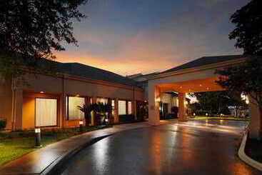 هتل Houston Marriott South At Hobby Airport