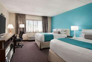 هتل Howard Johnson  By Wyndham South Portland
