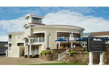 هتل Hyannis Harbor