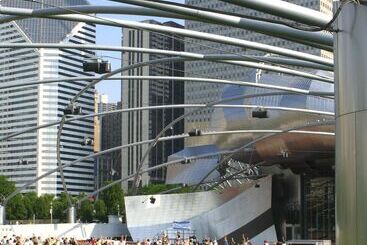هتل Hyatt Regency Chicago