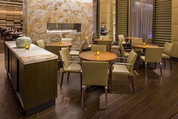 هتل Hyatt Regency Chicago