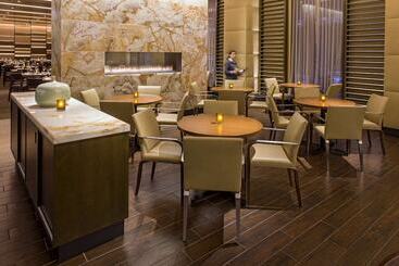هتل Hyatt Regency Chicago